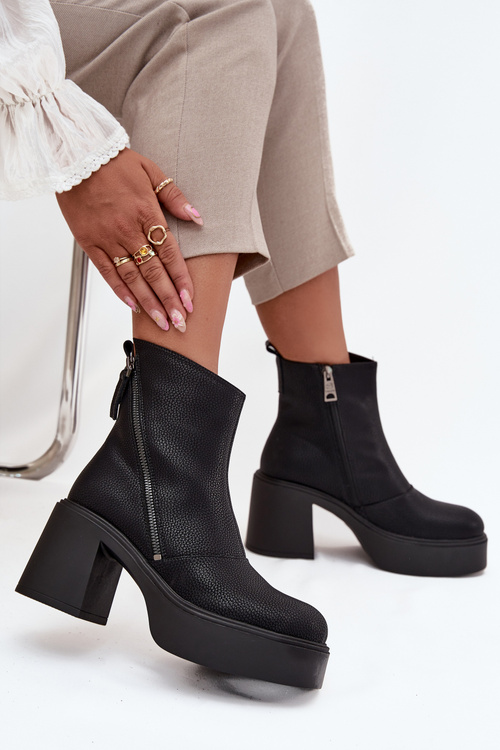 Шкіряні утеплені жіночі ботильйони на підборах і платформі Vinceza 66831 Чорні