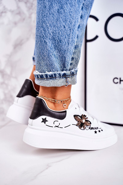 Жіноче спортивне взуття Кросівки Fly White Amour