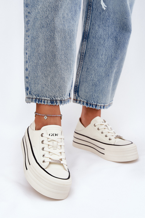 Жіночі Шкіряні Кросівки На Платформі GOE RR2N4106 Білі