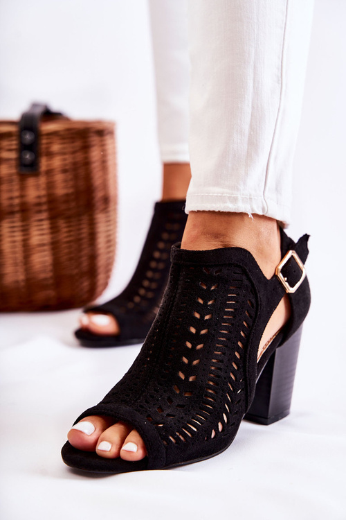 Жіночі черевики з вирізаною замшею весна Black Beyond Us