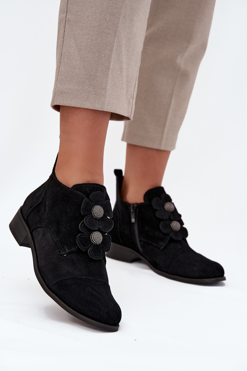 Замшеві жіночі мокасини з декоративними квітами Zazoo 3080 Чорні