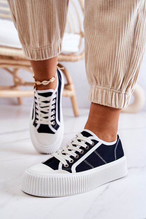 Чорні кросівки на платформі Mischa