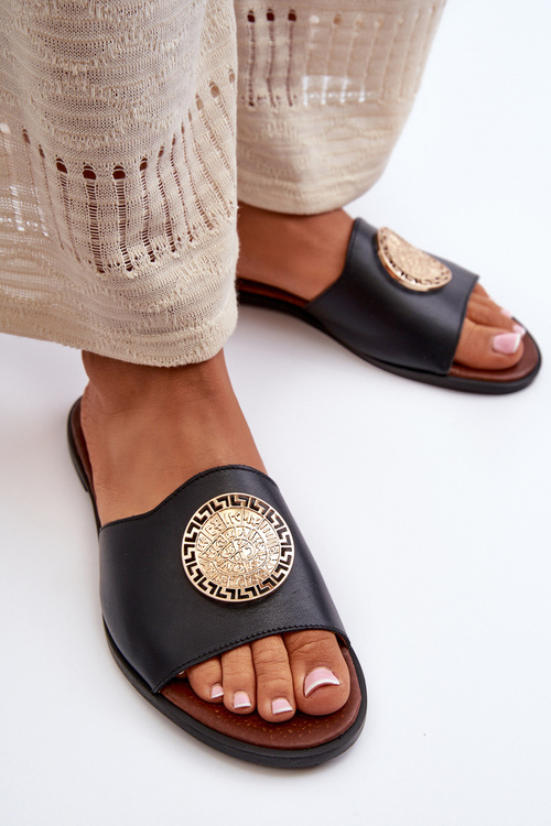 Чорні шкіряні сандалі на плоскій підошві Zazoo 2938 з орнаментом