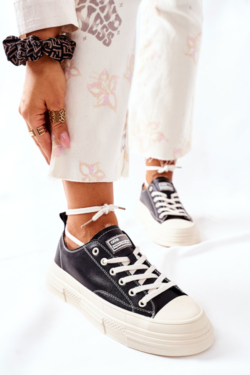 Жіночі утеплені кросівки GOE II2N4035 Чорні