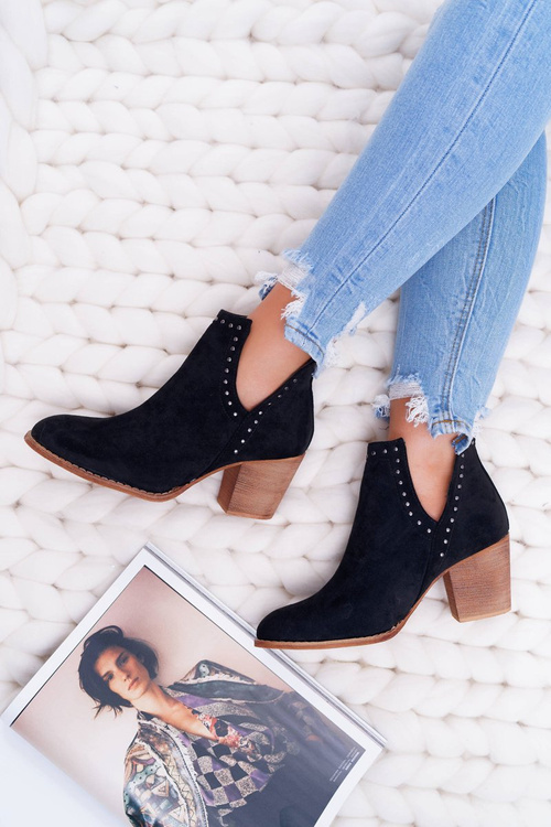 Жіночі чоботи на шпильці з вирізами Black ManiMani