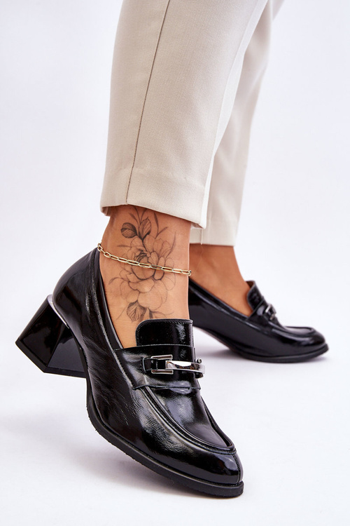 Зручні лаковані туфлі Damira чорного кольору