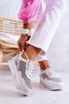 Жіноче спортивне взуття Кросівки біло-сріблясті Bourne