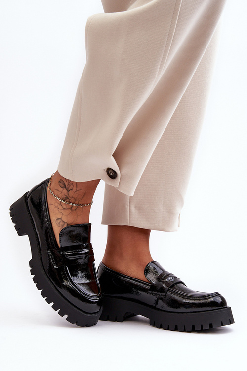 Лаковані лофери на плоскій підошві Black Jannah