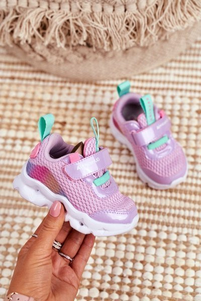 Дитяче спортивне взуття світиться фіолетовим ABCKIDS B011105220