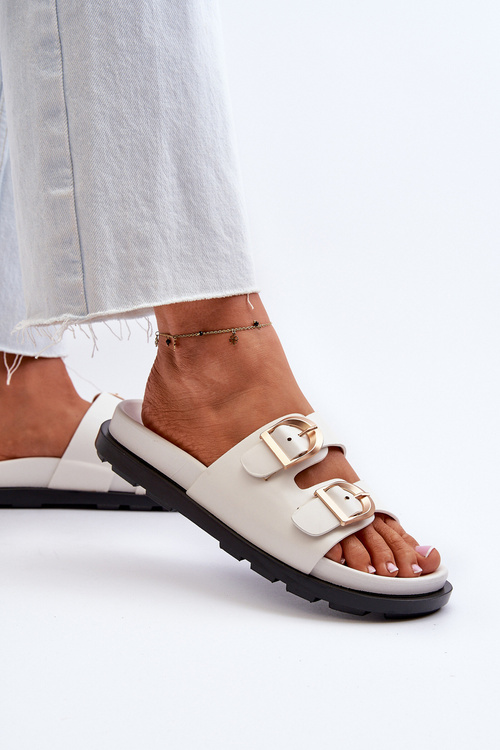 Жіночі босоніжки з екошкіри з пряжками білі Valmira