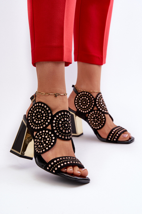 Прикрашені босоніжки на шпильці D&A CR026 Чорні