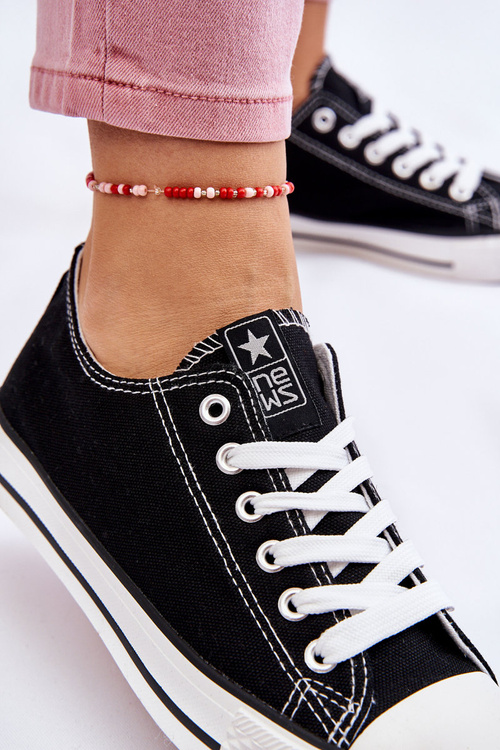 Жіночі класичні кросівки чорно-білі Ecoma