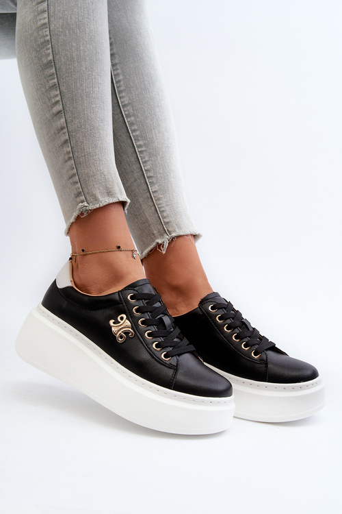 Чорні жіночі шкіряні кросівки на платформі Pernalia