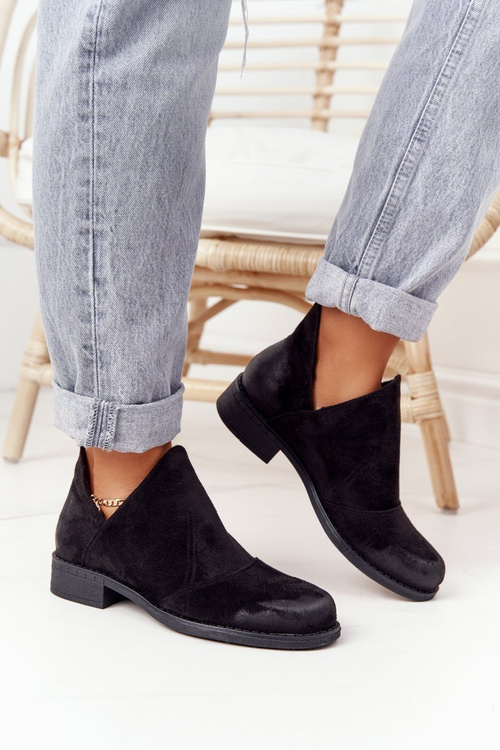 Чоботи жіночі з вирізами Хілларі чорного кольору