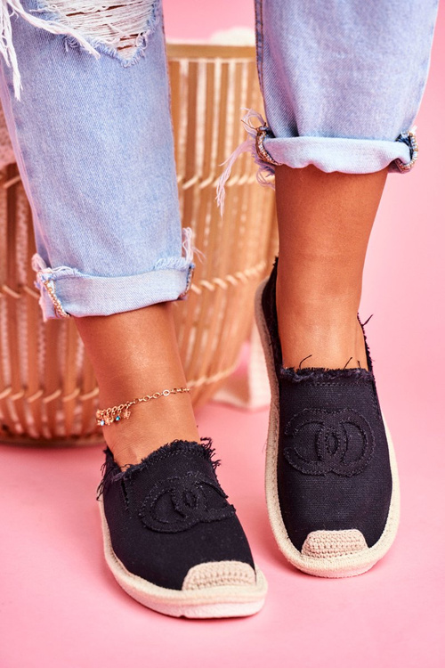 Класичні жіночі еспадрільї чорного кольору