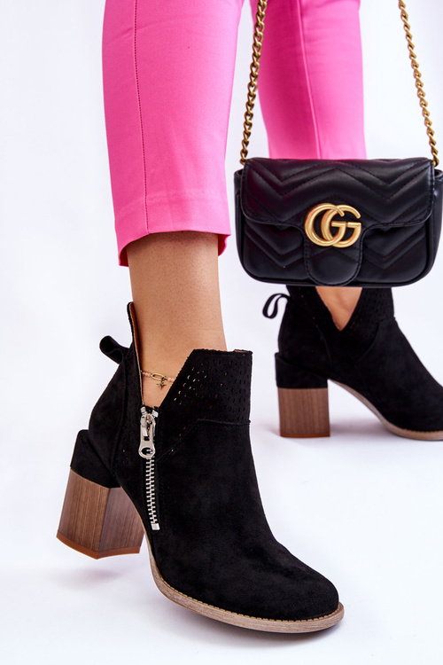 Замшеві черевики на масивних підборах чорні Camden