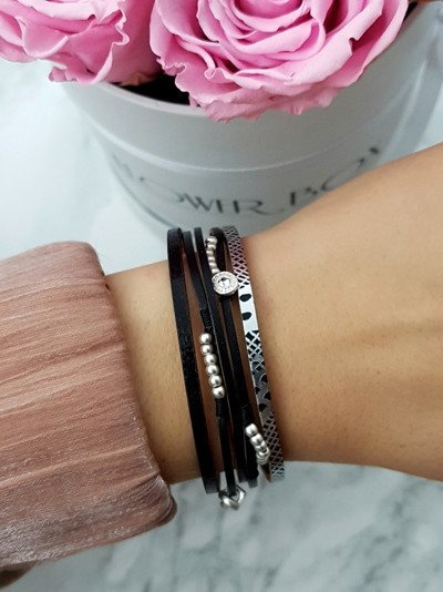 Жіночий браслет стринги чорний Michiko Beads