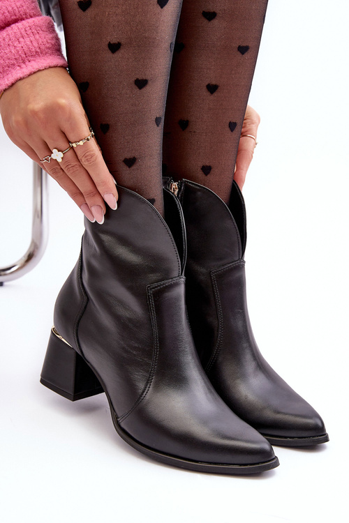 Жіночі шкіряні ковбойські чоботи на підборах чорні Lewski 3166/B/2