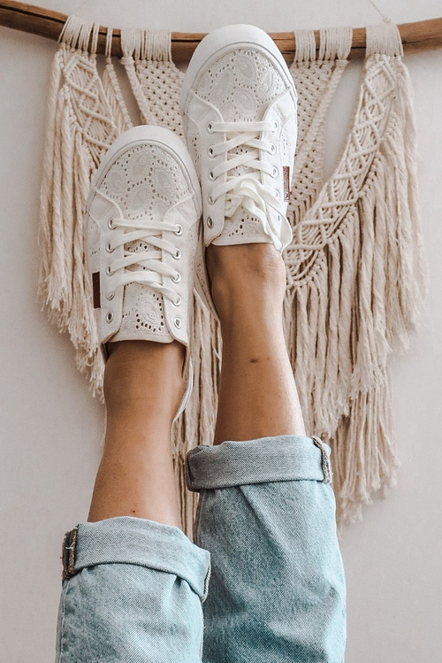 Жіночі мереживні кросівки BIG STAR W274925 Білі