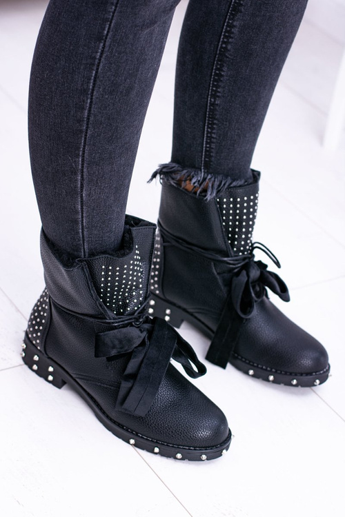 Жіночі утеплені черевики з шипами і стразами Neso