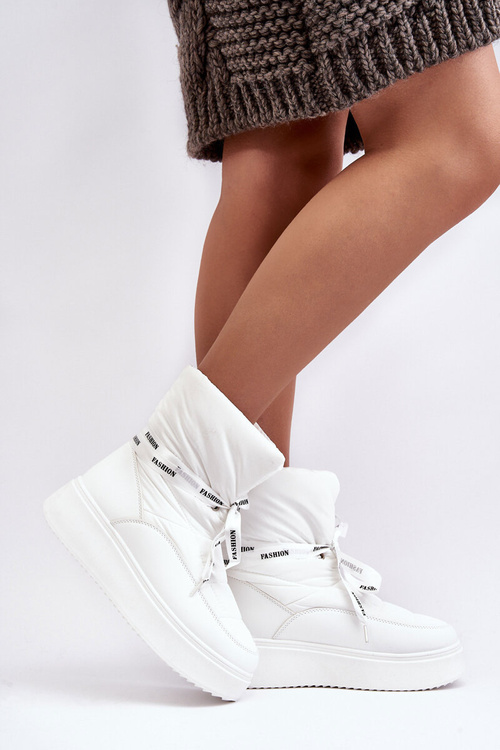 Жіночі зимові черевики з декоративною шнурівкою білого кольору Siracna