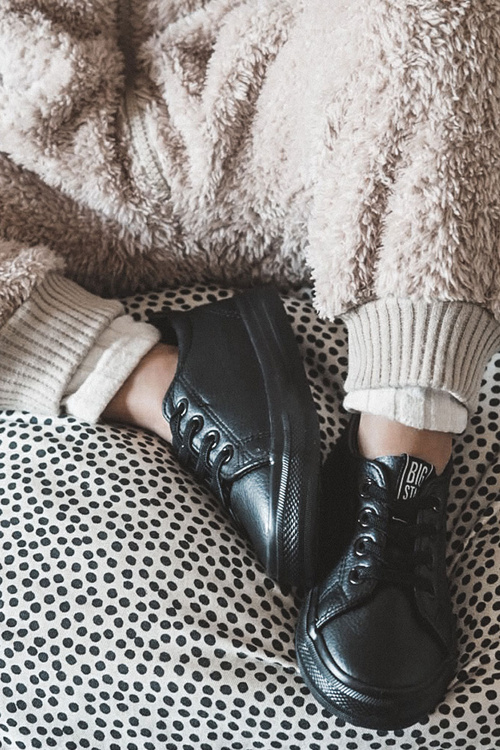 Шкіряні кросівки BIG STAR JJ374025 Чорні