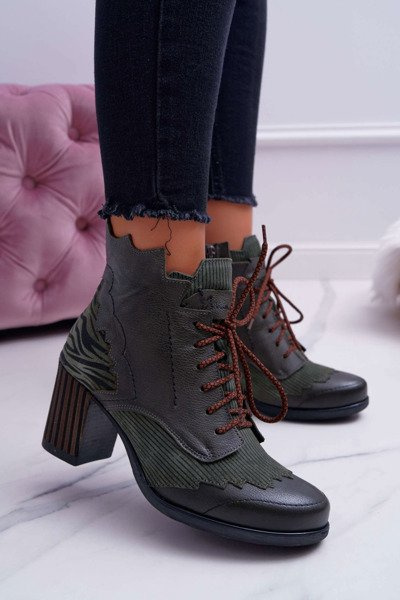 Жіночі шкіряні черевики Maciejka Green 03190-09