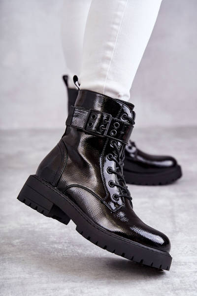 Жіночі лаковані чоботи на плоскому каблуці зі шнурівкою, чорні Firmina