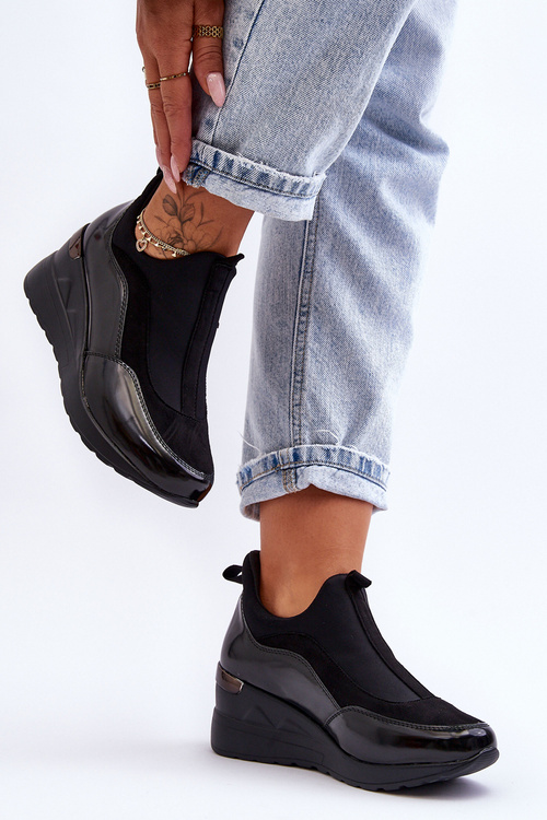 Жіночі сліпони на танкетці чорні Farro