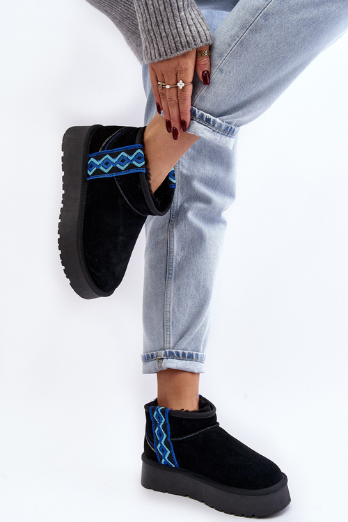 Жіночі снігові черевики на товстій підошві чорного кольору Vebissat