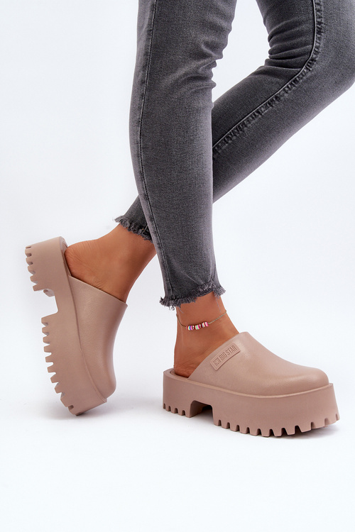 Жіночі шорти на масивній підошві Big Star NN274015 Білі