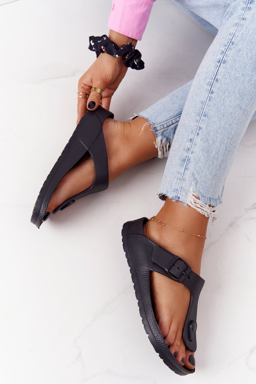 Жіночі гумові тапочки шльопанці Чорні Alma