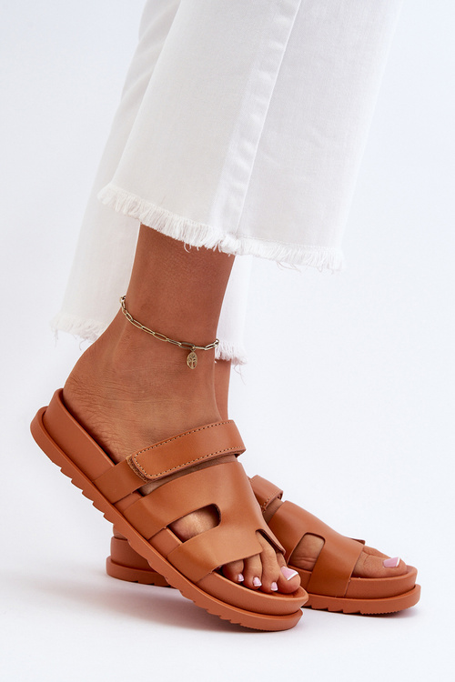 Класичні жіночі шльопанці Camel Molie