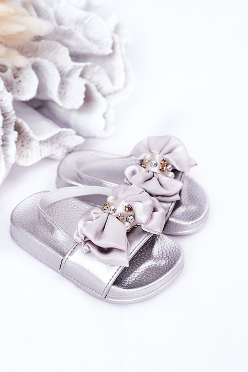 Дитячі гумові шльопанці з бантом, срібні Senari