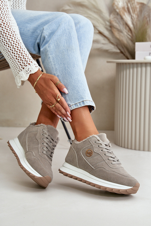 Утеплене шкіряне спортивне взуття на платформі сірого кольору