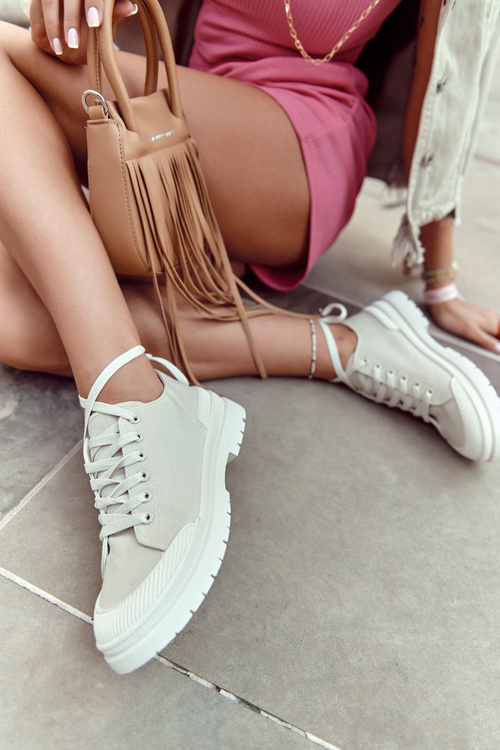 Жіночі тканинні кросівки світло-бежеві Parossa