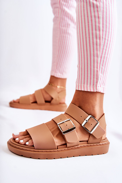 Босоніжки з пряжкою Camel Reese's