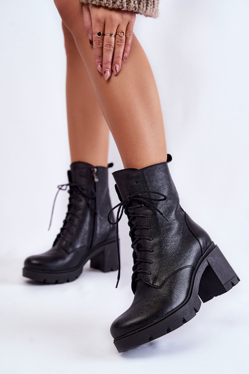 Шкіряні жіночі чоботи на високому каблуці Чорні Rea