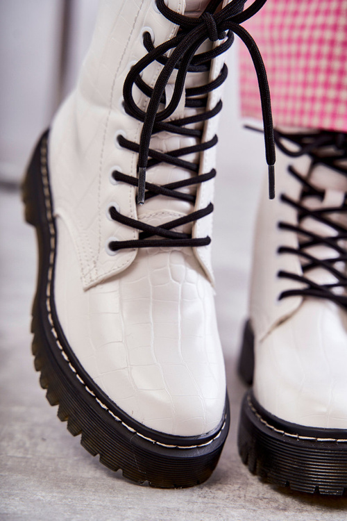 Жіночі теплі черевики зі зміїної шкіри білі Salma