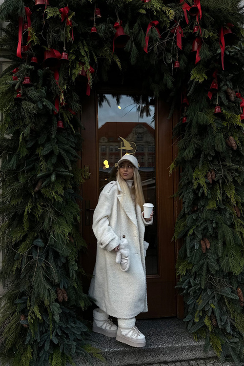 Жіночі зимові черевики на шнурівці на товстій підошві бежеві Лосо