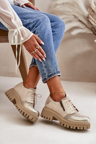 Жіночі шкіряні лофери бежеві Maciejka 06177-04