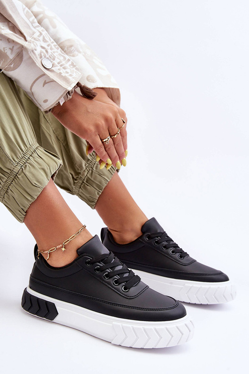 Класичні спортивні туфлі на платформі чорно-білі Nannzie