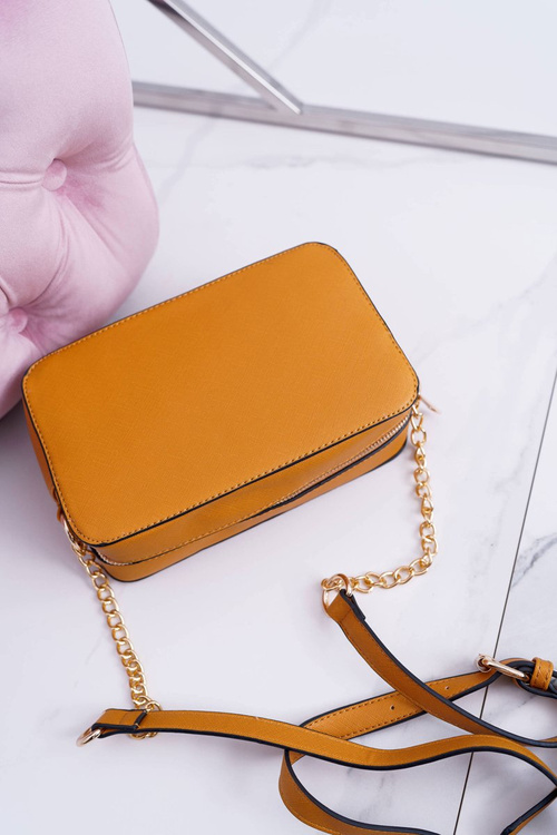 Сумочка через плече з медовим золотим ланцюжком