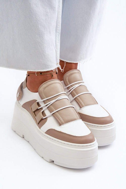 Жіночі шкіряні кросівки Zazoo 1833 на масивній підошві білі