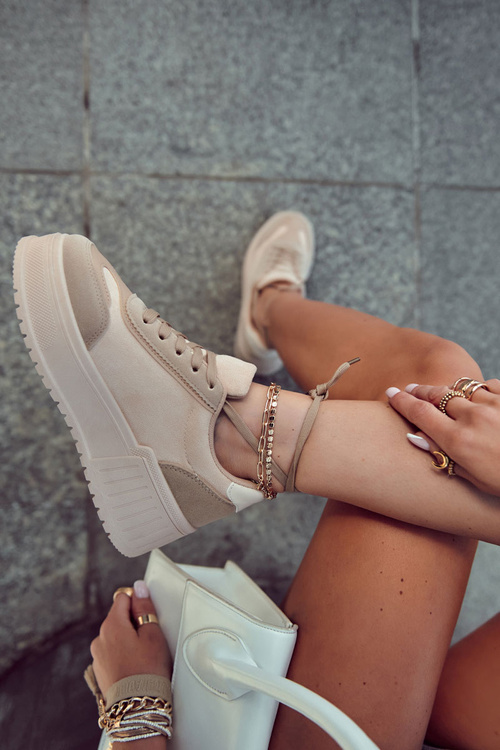 Жіночі спортивні замшеві туфлі бежеві Segurro