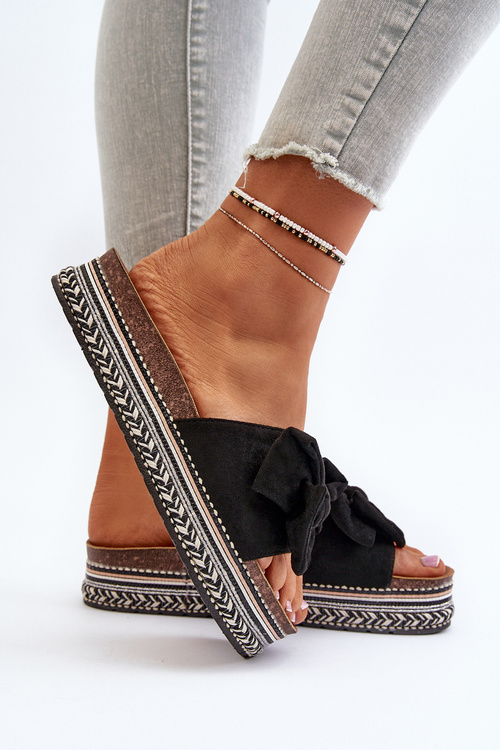 Жіночі босоніжки на платформі з бантом чорні Evatria