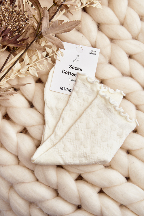 Білі жіночі шкарпетки з малюнком