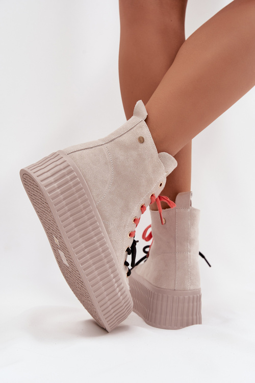 Замшеві утеплені жіночі кросівки на масивній платформі GOE SS2N4047 бежеві