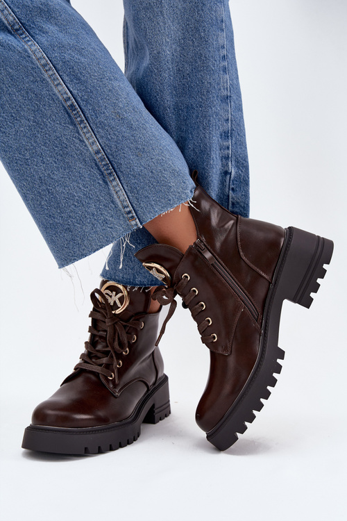 Утеплені жіночі черевики з золотим декором шоколадні Kavirae