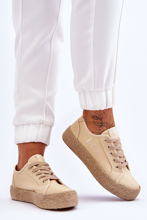 Модні плетені кросівки Lee Cooper LCW-23-31-1795L Бежеві